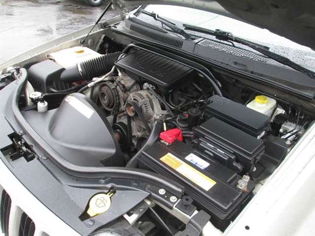 2010 Jeep Grand Cherokee 4x4 Laredo 4dr SUV